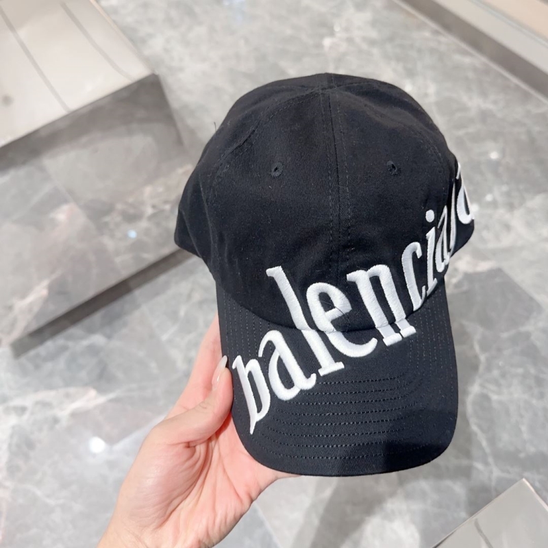 BALENCIAGA